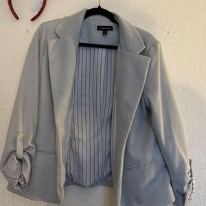 41 Hawthorn Soft Gray Blazer